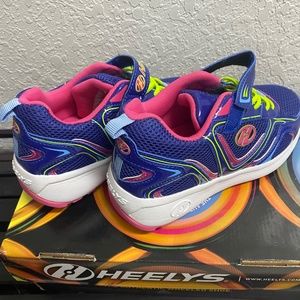 Heelys girls shoes- size 3